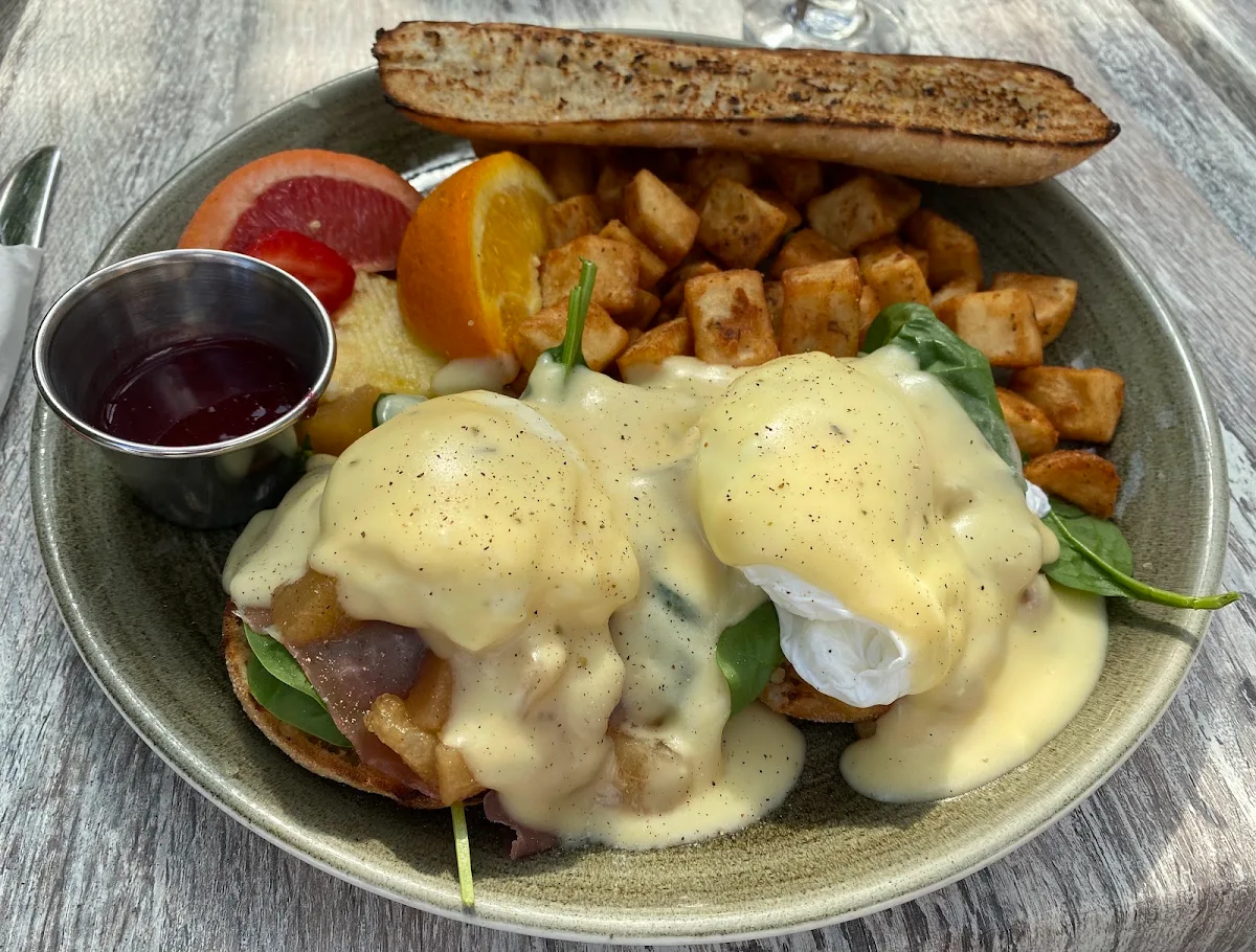 Eggs Benedict Béné Di Parma, Restaurant Le Batifol