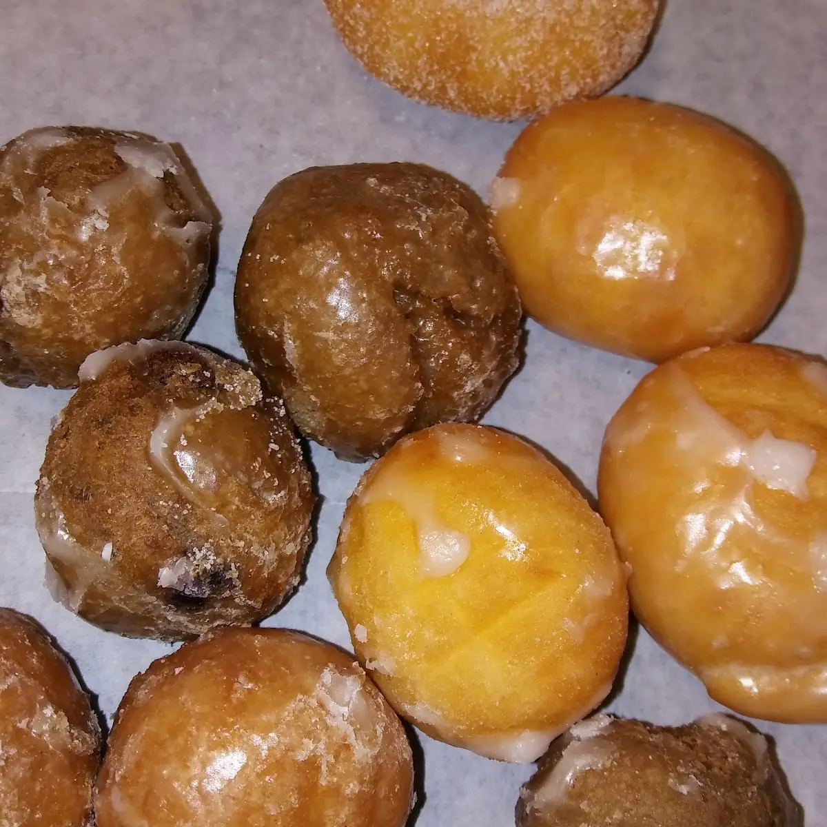40 Donut Holes