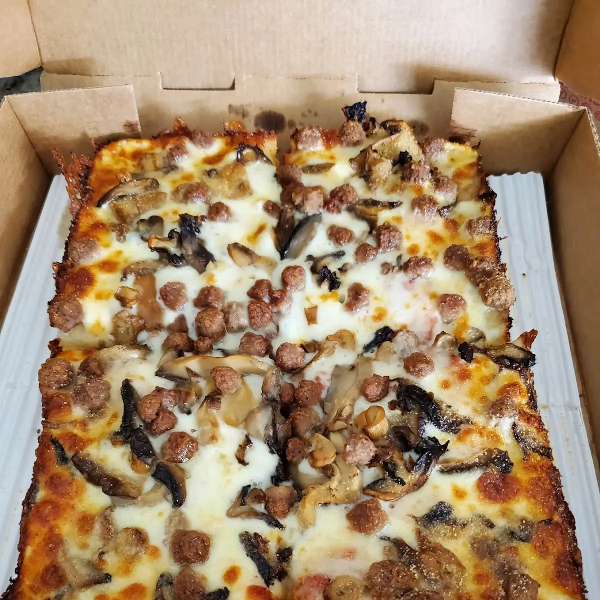Mushroom Burger Xtra Cheese