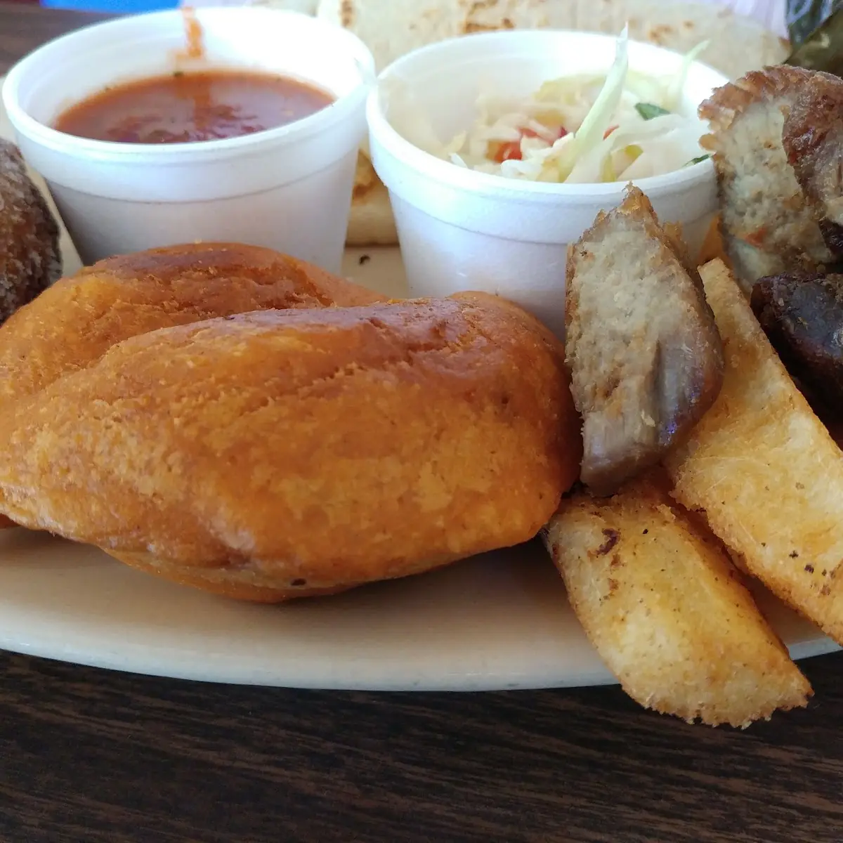Plato Típico MI Salvador Typical Dish MI Salvador