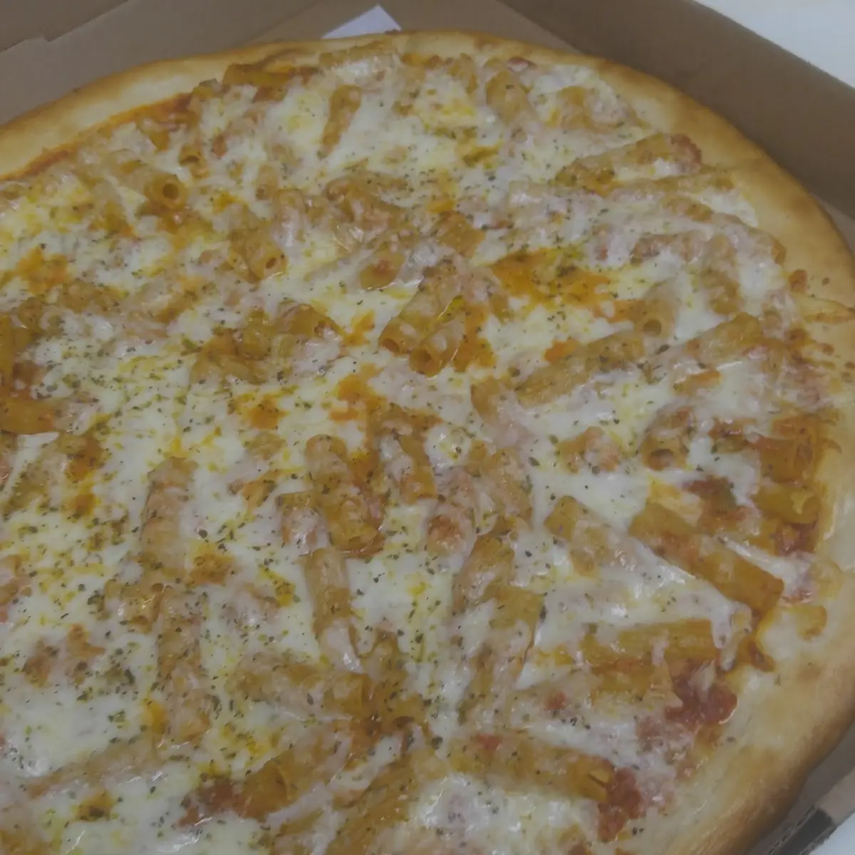 Baked Ziti Pizza