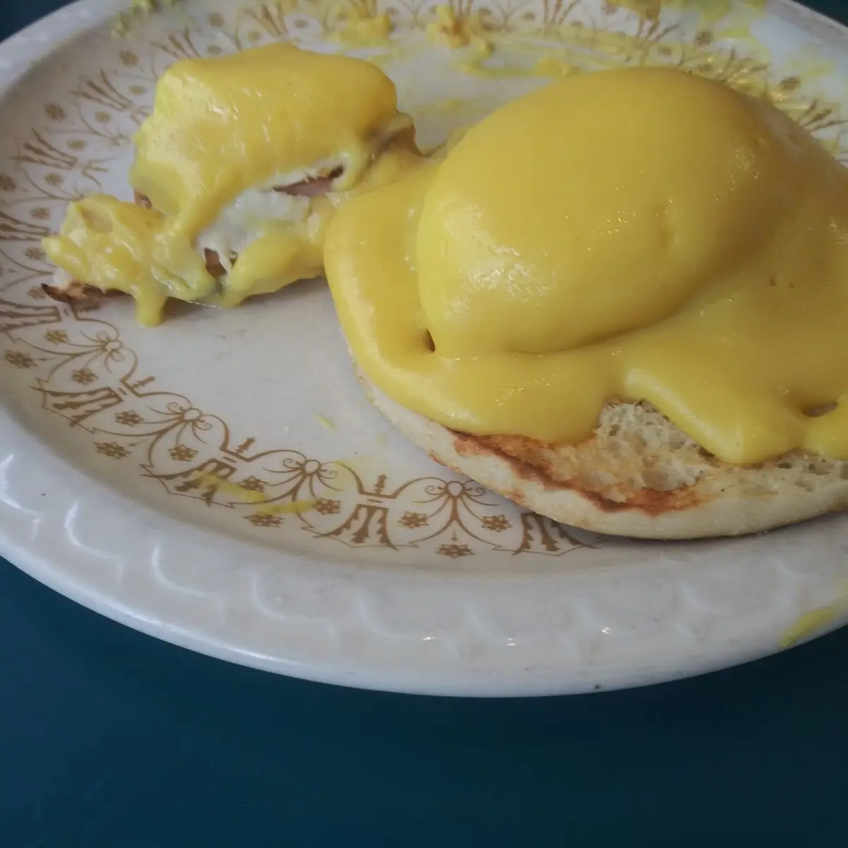 Traditional Eggs Benedict