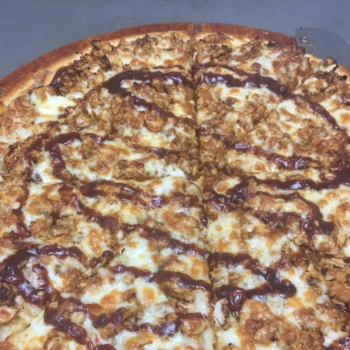 Mac & Cheese Buffalo Chicken Pizza (Small)