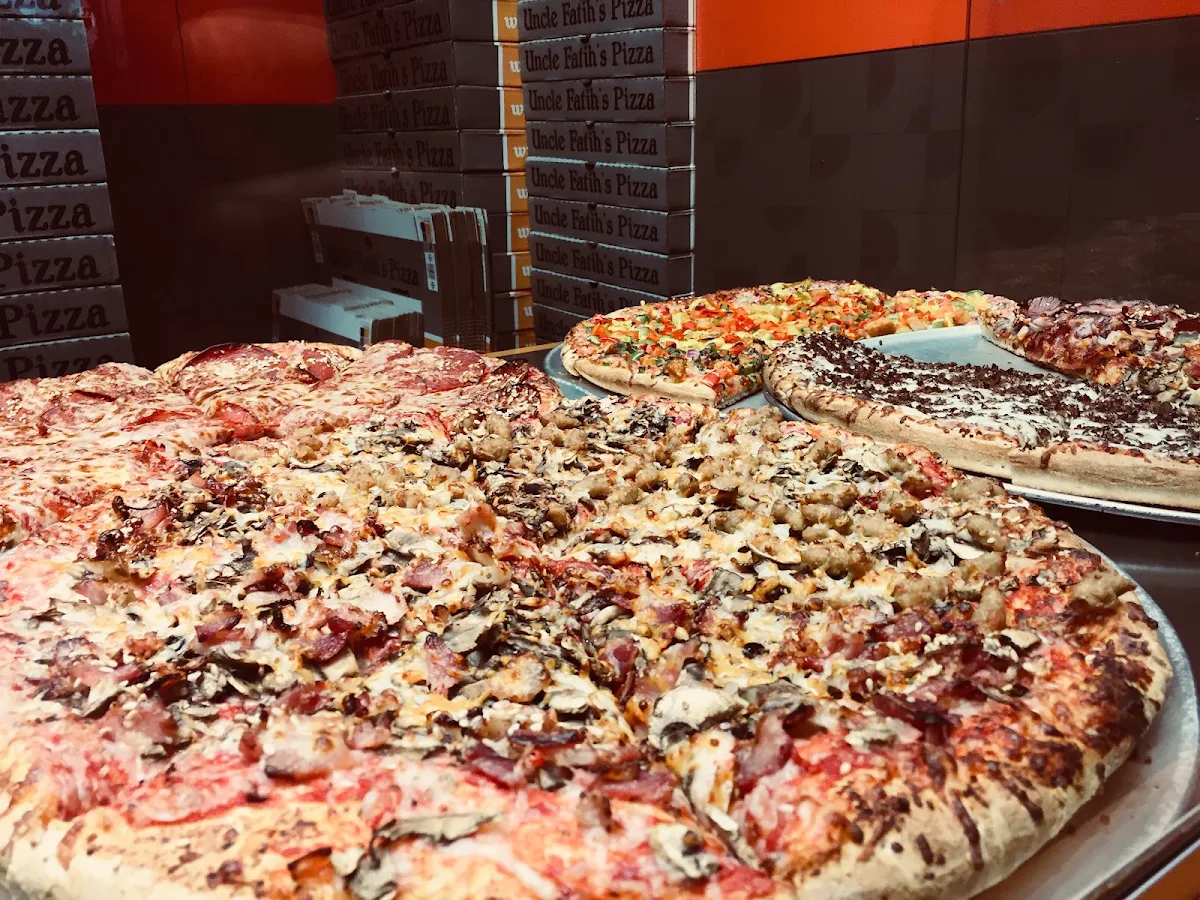 Highlights, Uncle Fatih's Pizza - CAMBIE