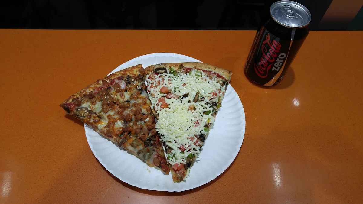 Highlights, Uncle Fatih's Pizza - CAMBIE