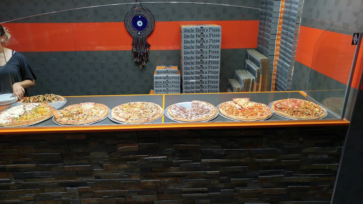 Highlights, Uncle Fatih's Pizza - CAMBIE