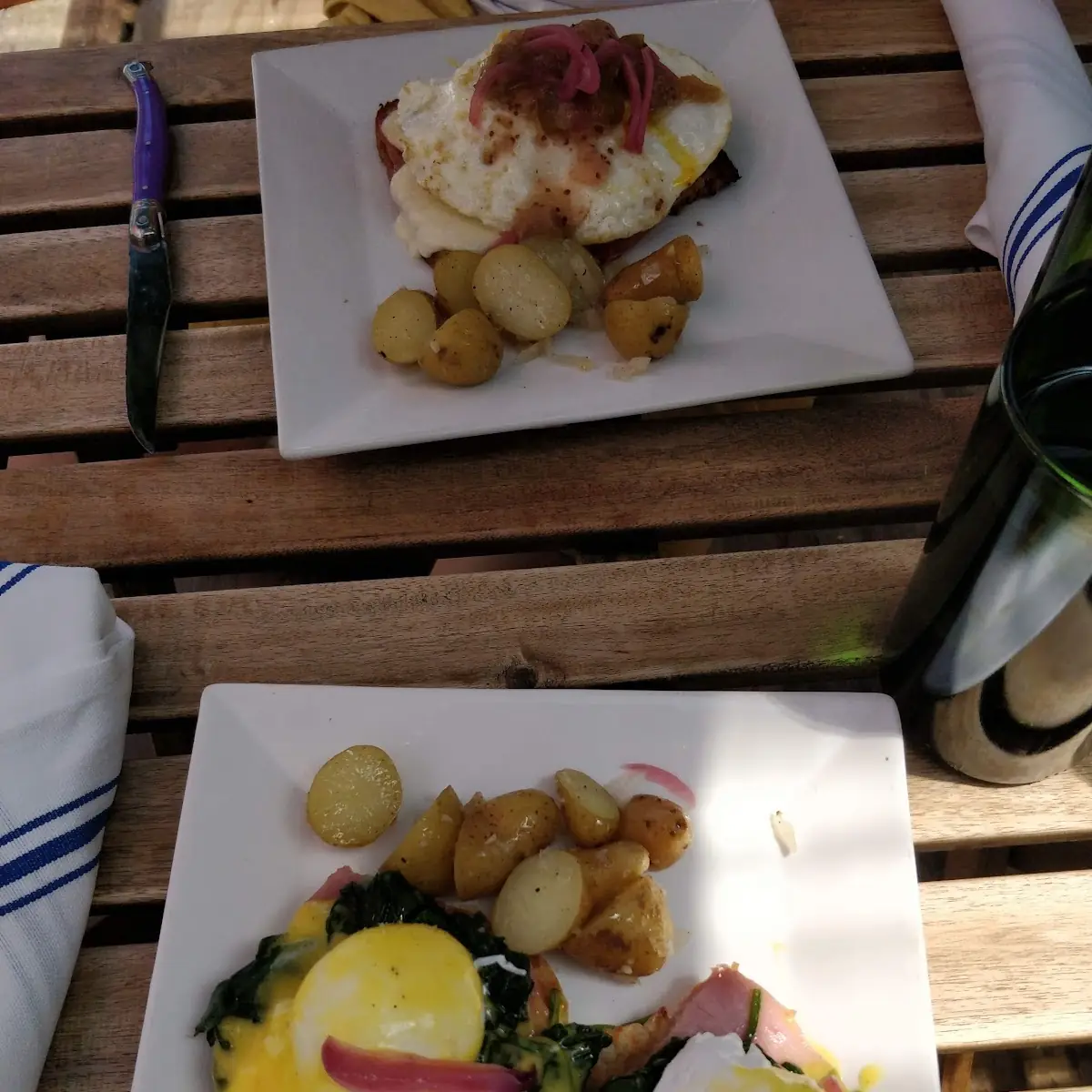 Eggs Benedict