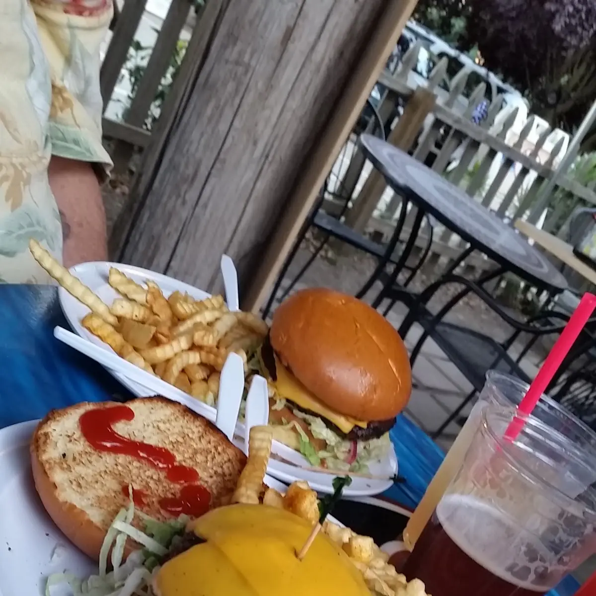 Cheeseburger in Paradise