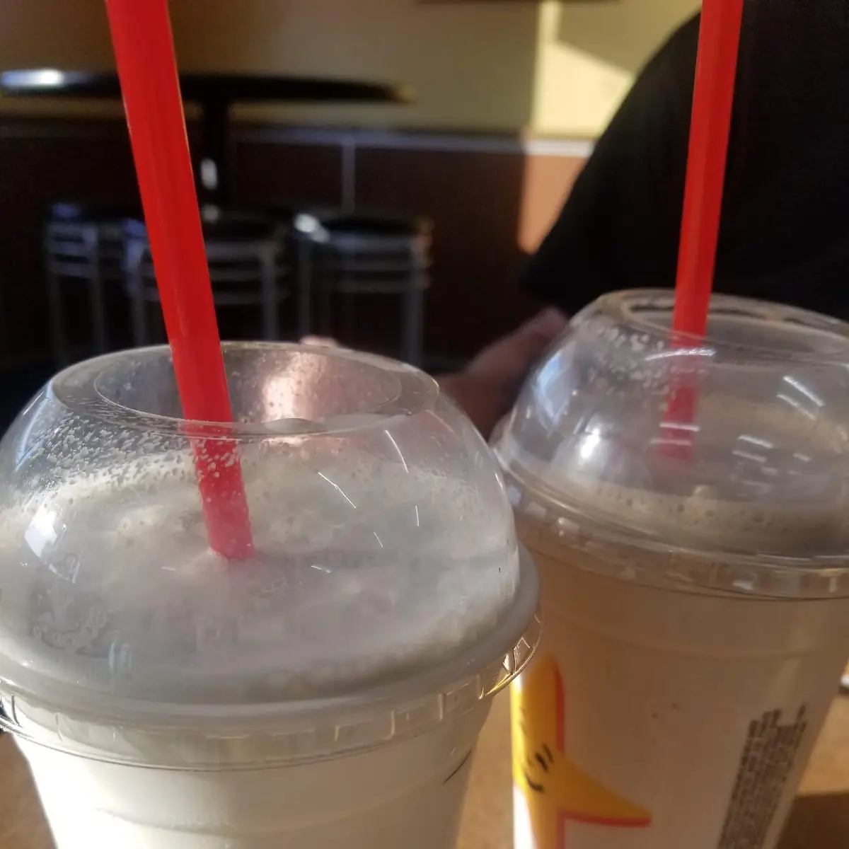 Choc Vanilla Ice Cream Shakes