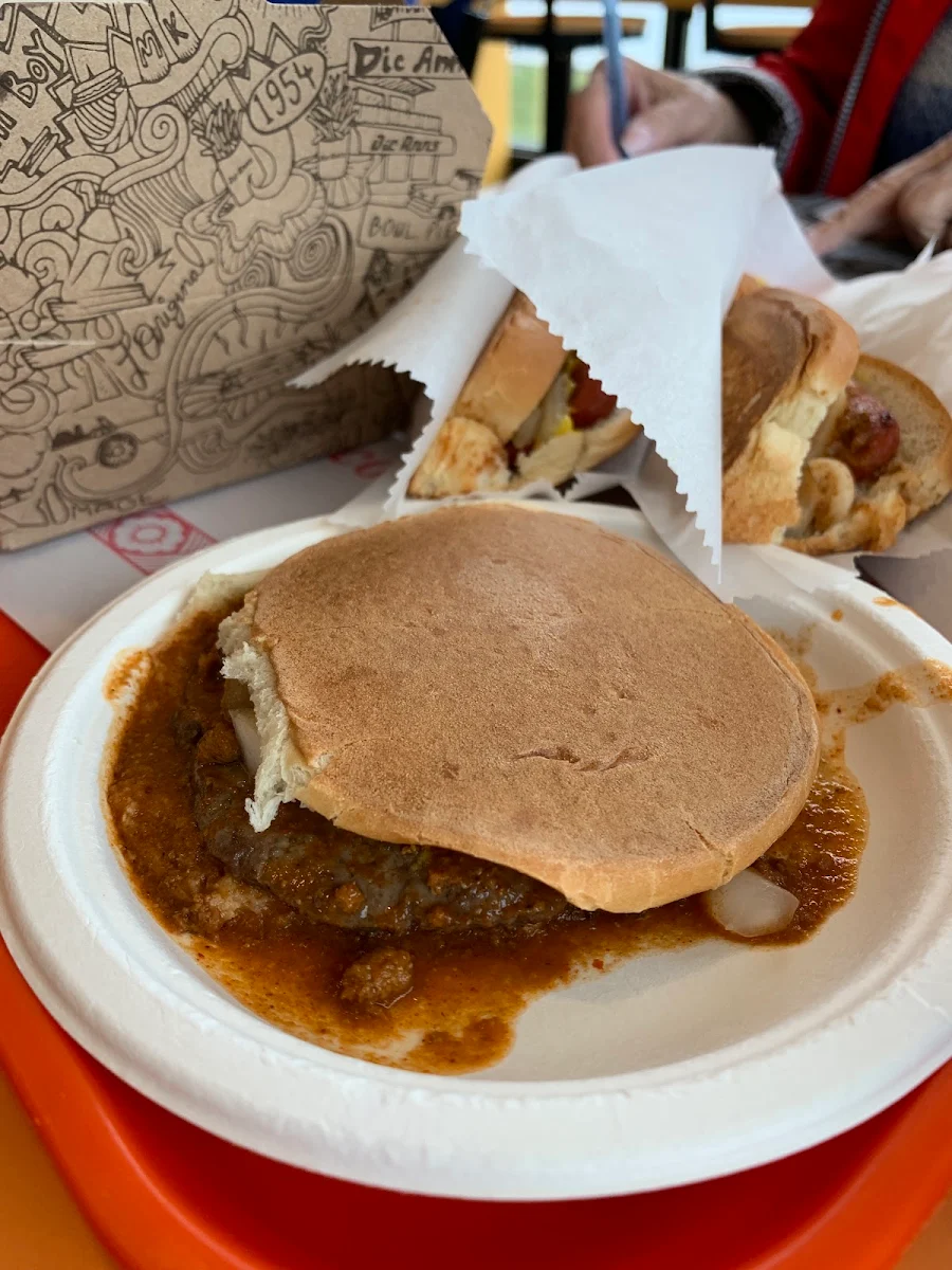 Highlights, Dic Ann's Hamburgers St-Eustache