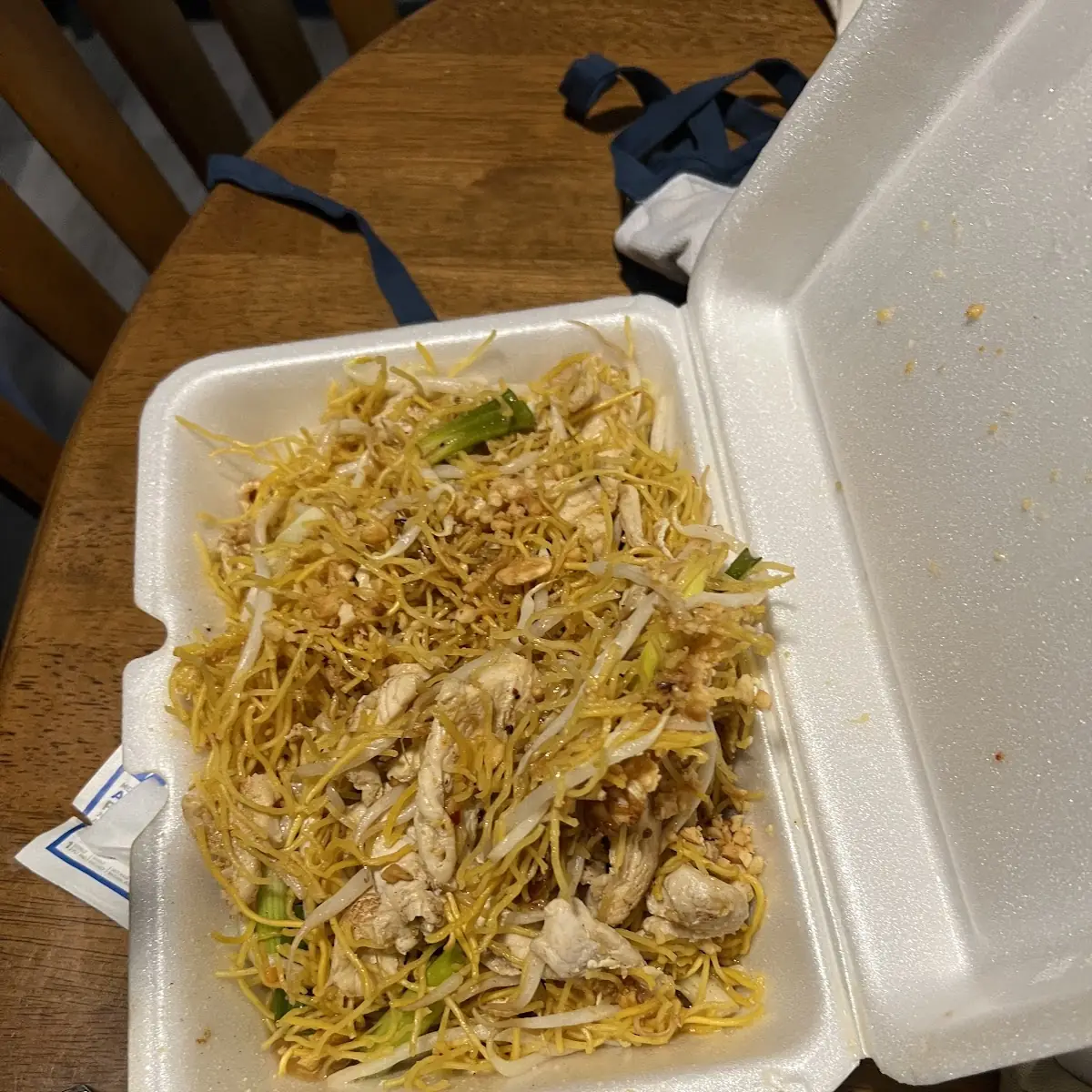 Crispy Chicken Pad Thai