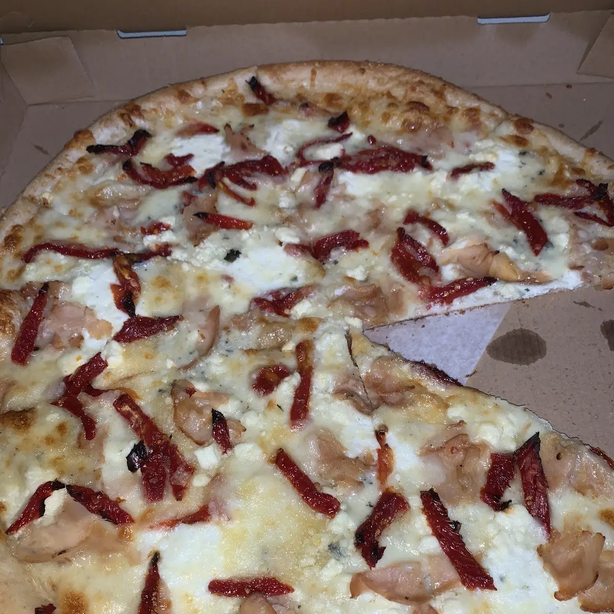 Fried Calamari White Pizza
