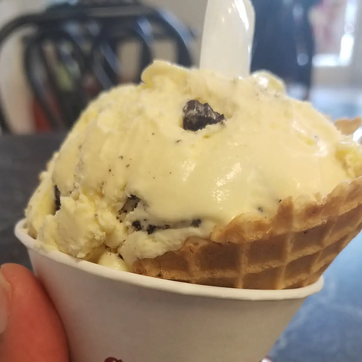 French Vanilla Ice Cream w Oreo Cookie