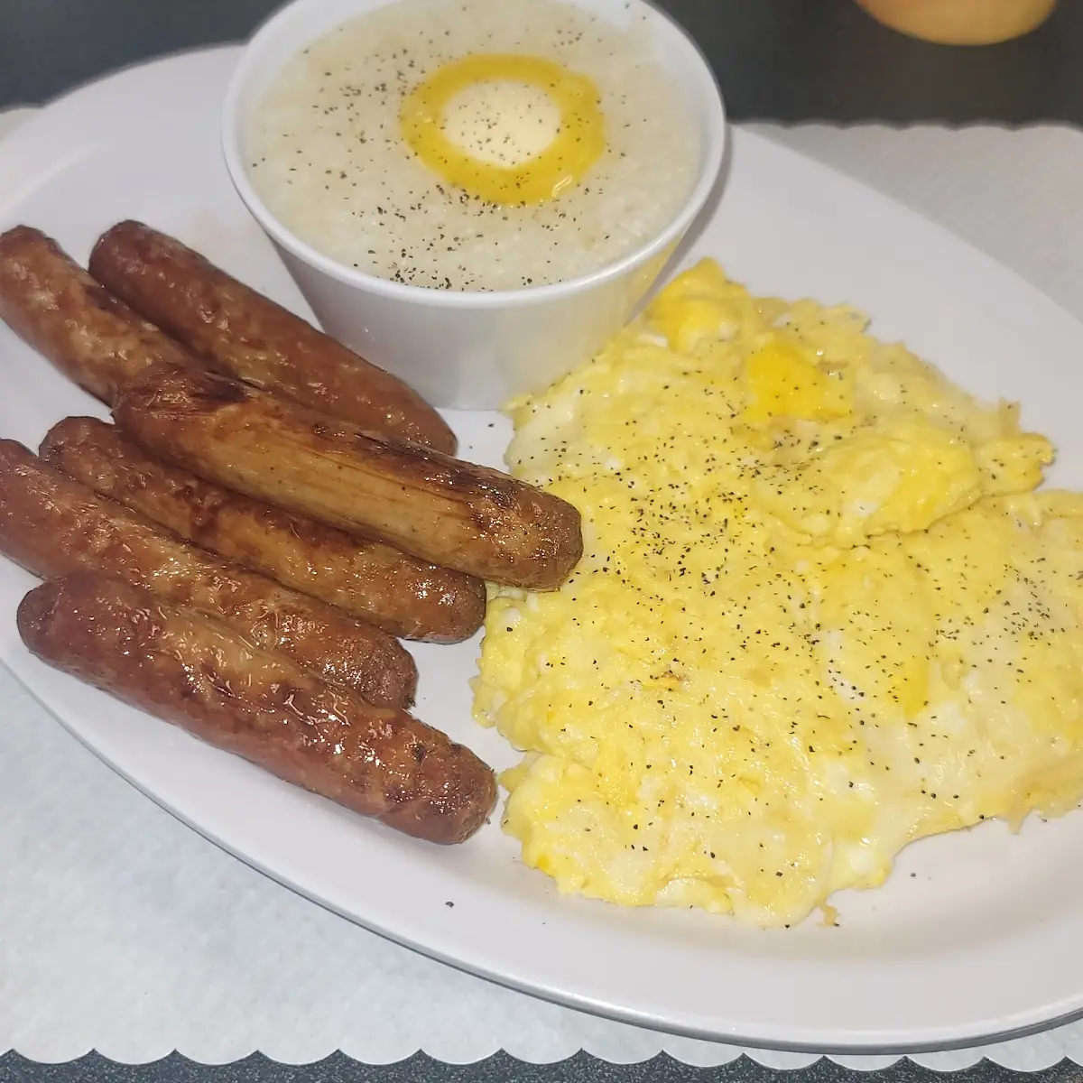 Eggs and Turkey Sausage