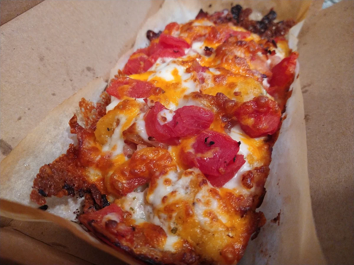 Specialty Chicken – Crispy Bacon & Tomato