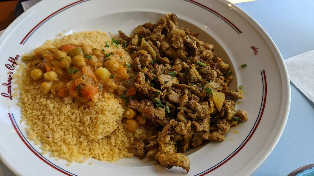 Chicken Shawarma & Couscous, Cafe Landwer