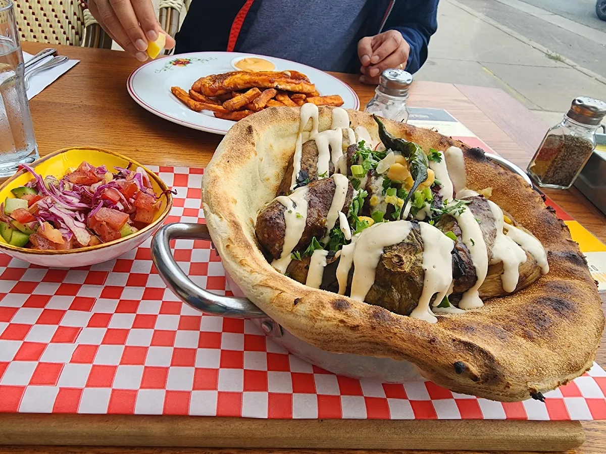 Sinia Kebab, Cafe Landwer