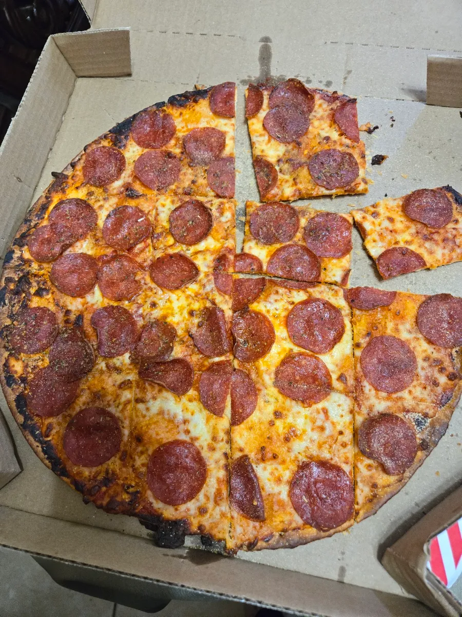 Thin Crust Peperoni