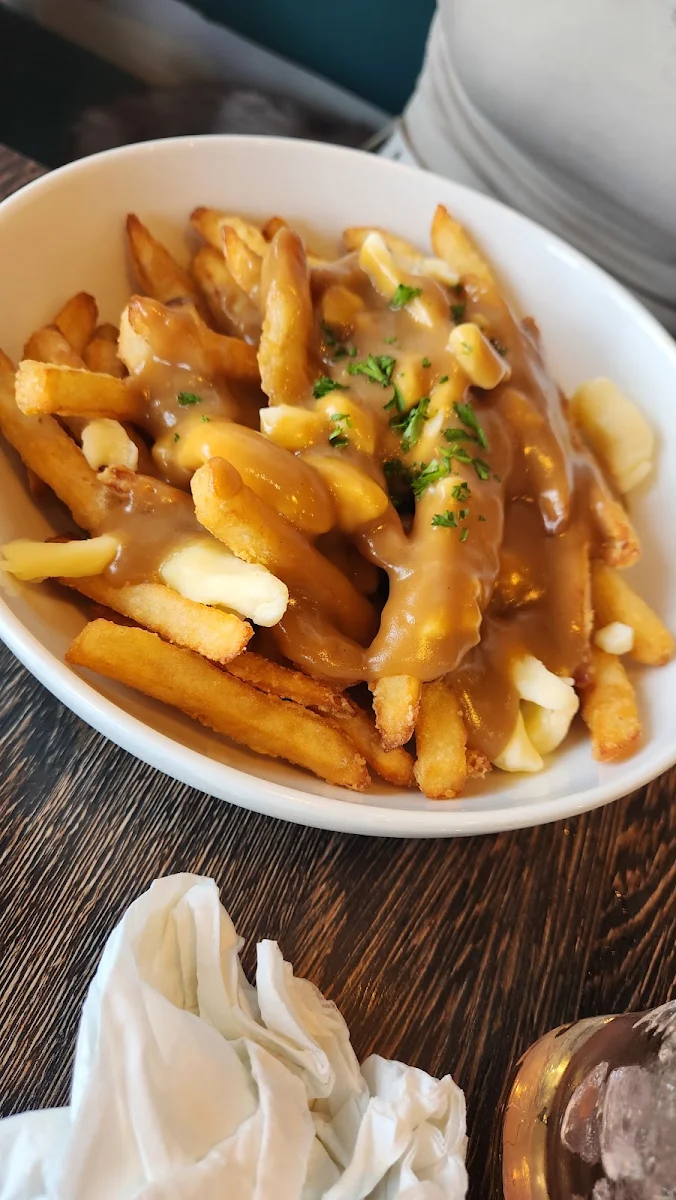 Classic Poutine