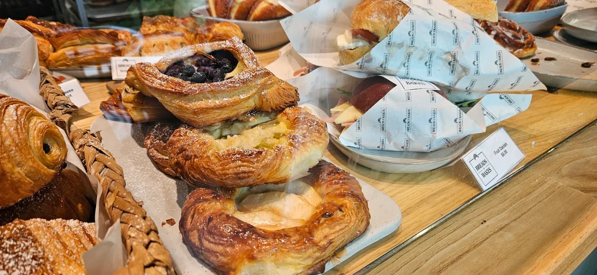 Box of 6 Assorted Pastries