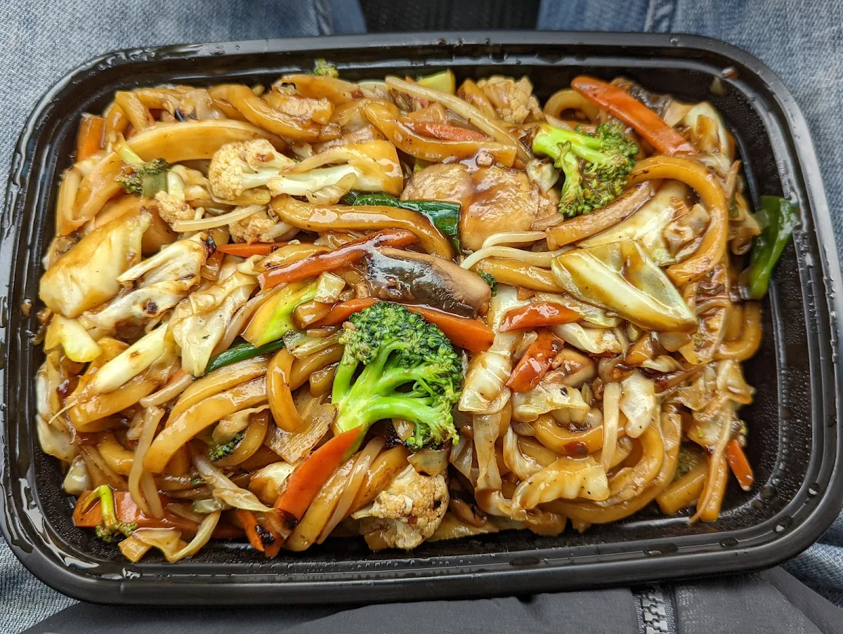 Vegetarian Udon Noodles, Royal Wok Buffet
