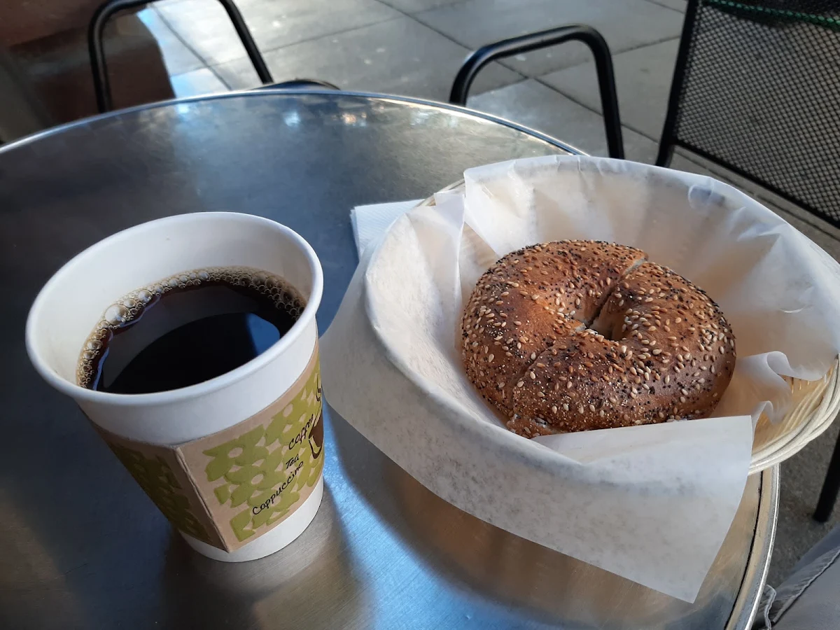 Cream Cheese Bagel Und Kaffee