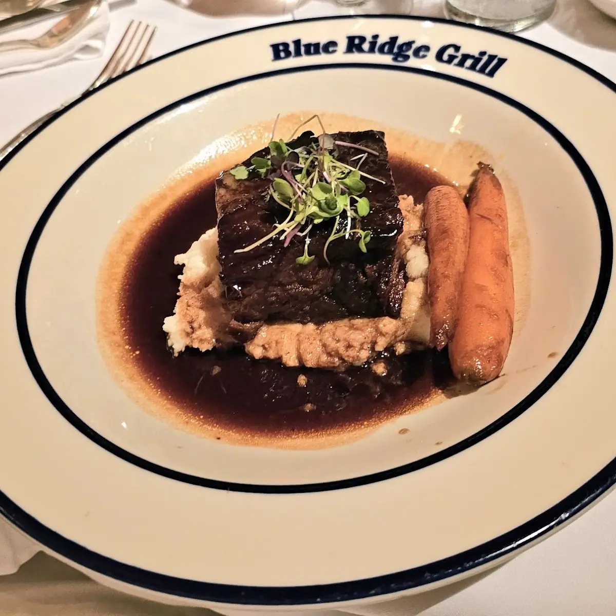 Braised Short Rib with Mashed Potatoes and Carrots