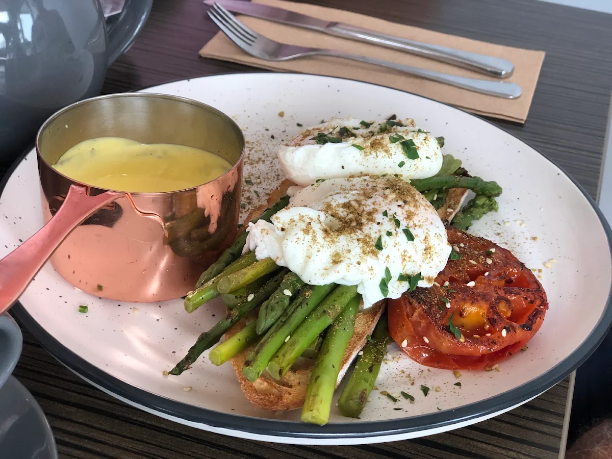Asparagus with Poached Egg, North Cafe