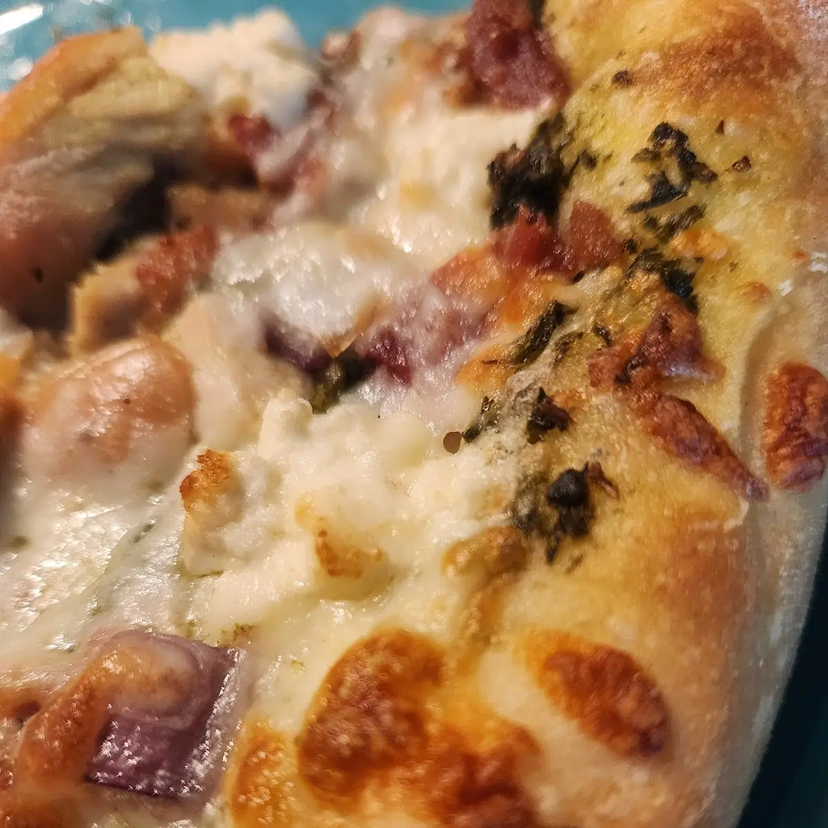 Pesky Chicken with Basil Pesto Chicken Pizza