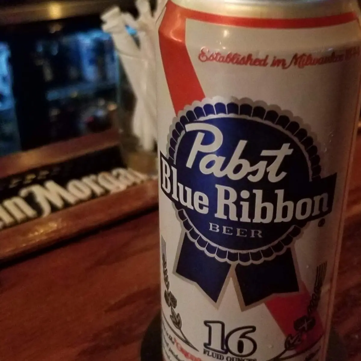 Pabst Blue Ribbon 16 Oz Can