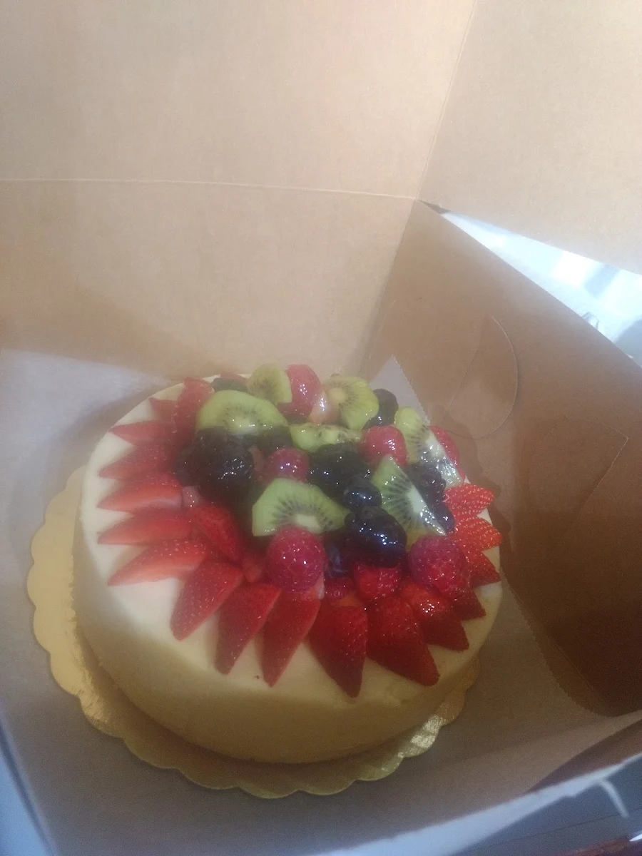 Fresh Fruit Top Cheesecake