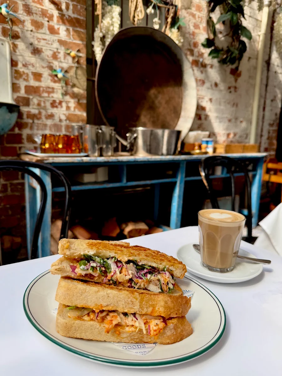 Chicken Sandwich, Alimentari Smith Street