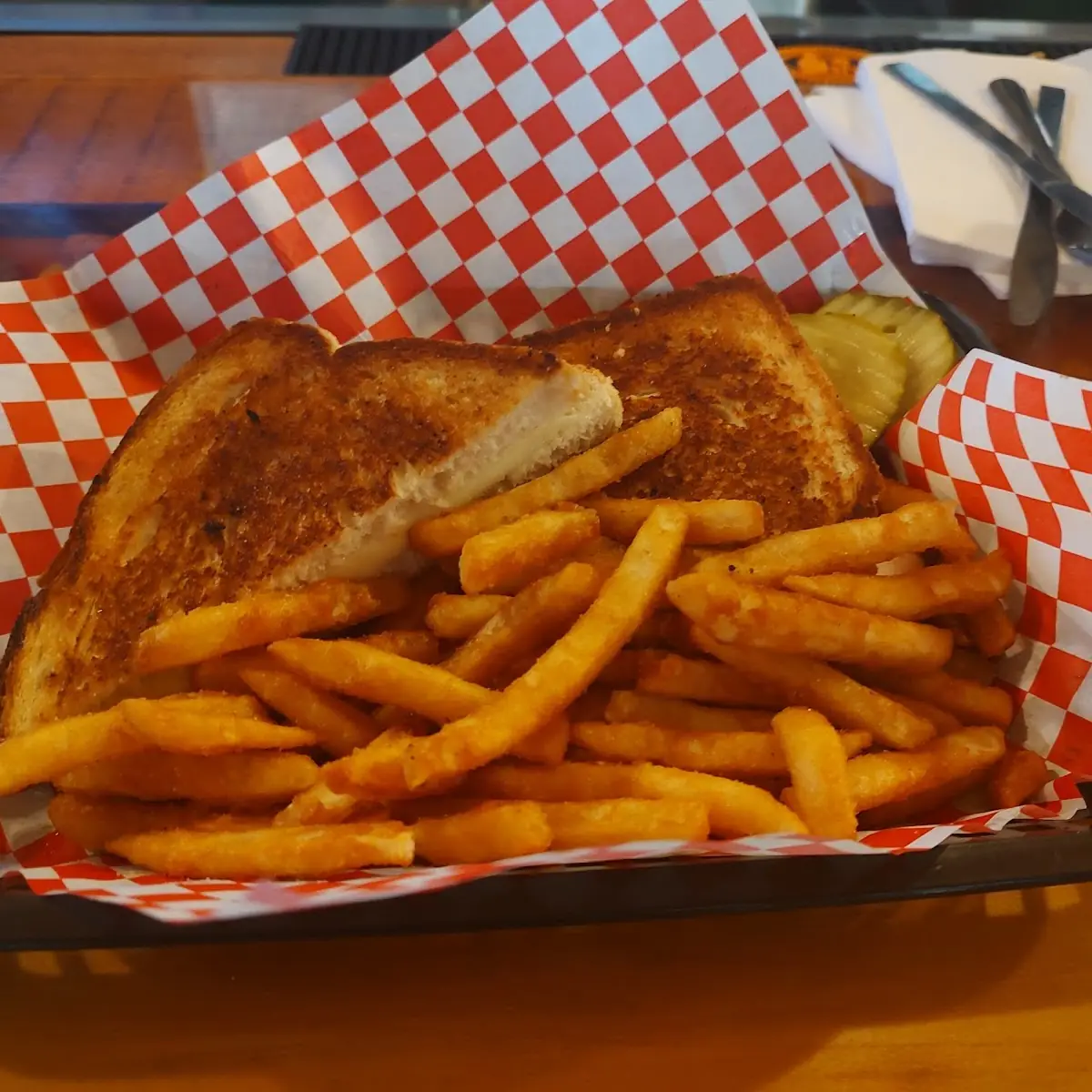 Grilled Cheese w Fries