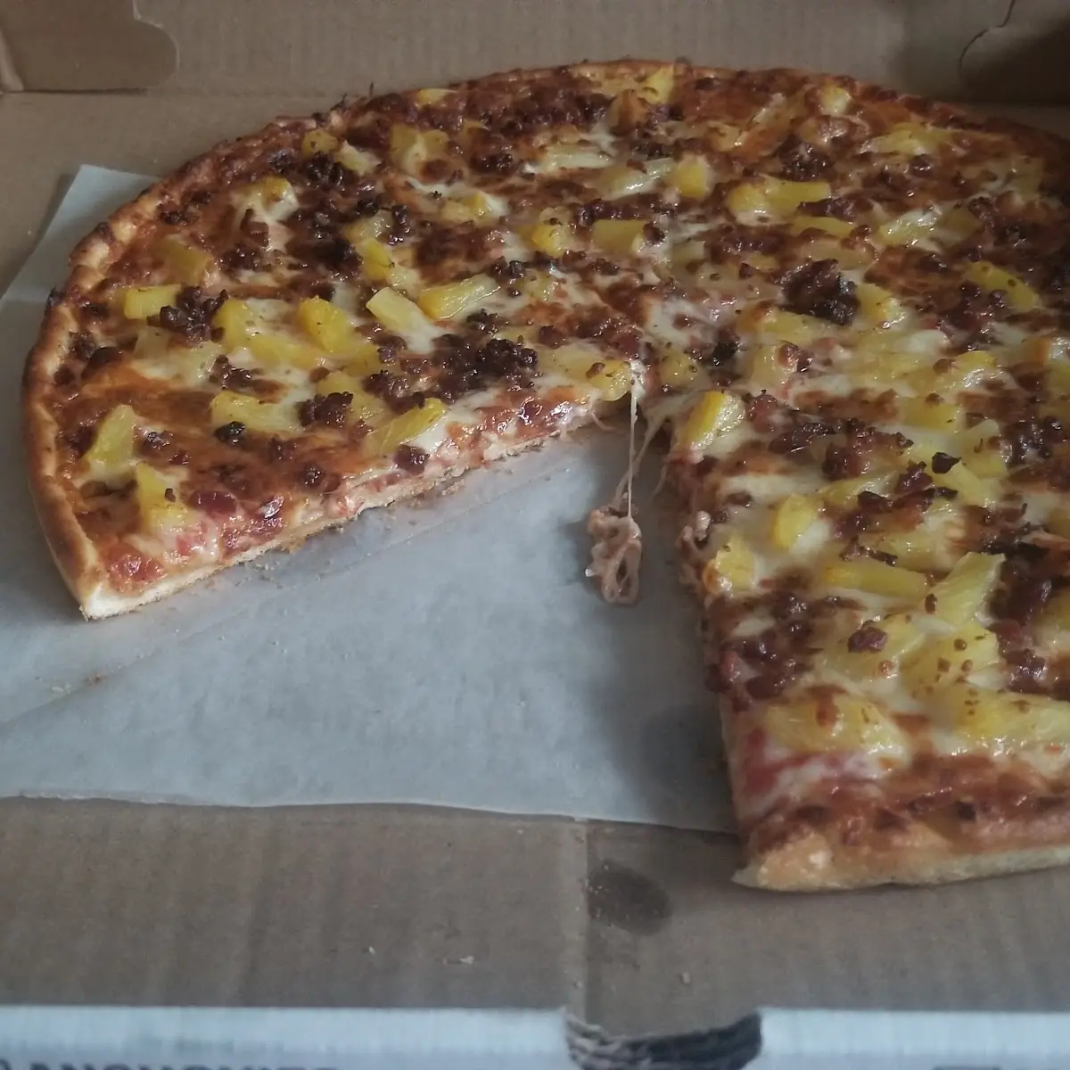 Hawaiian Pizza