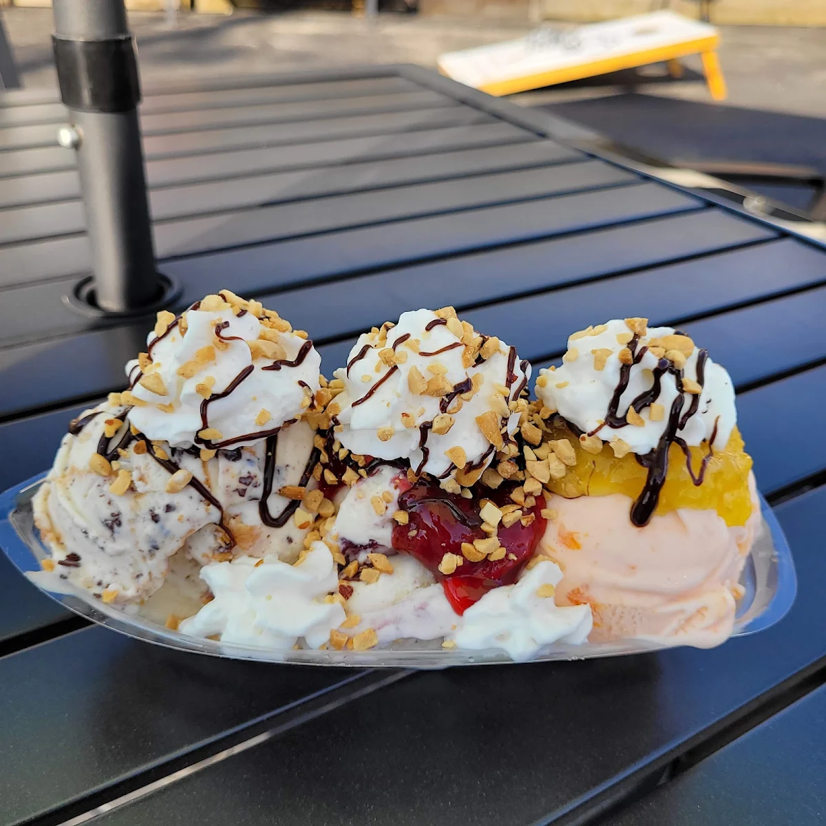 Large Banana Split