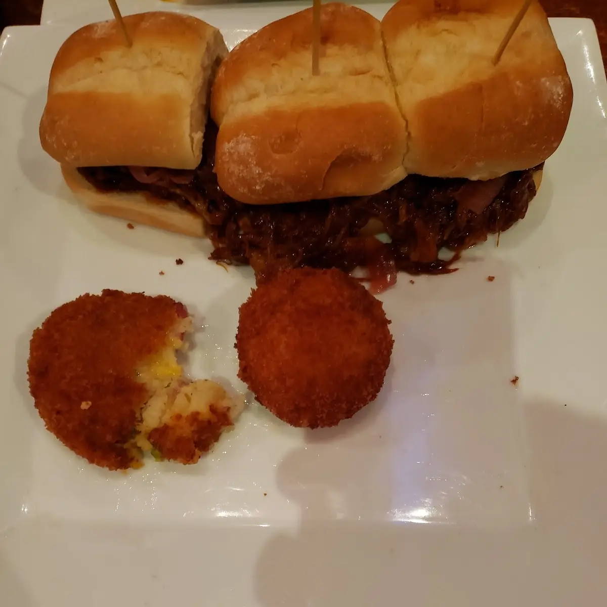 BBQ Pulled Pork Sliders