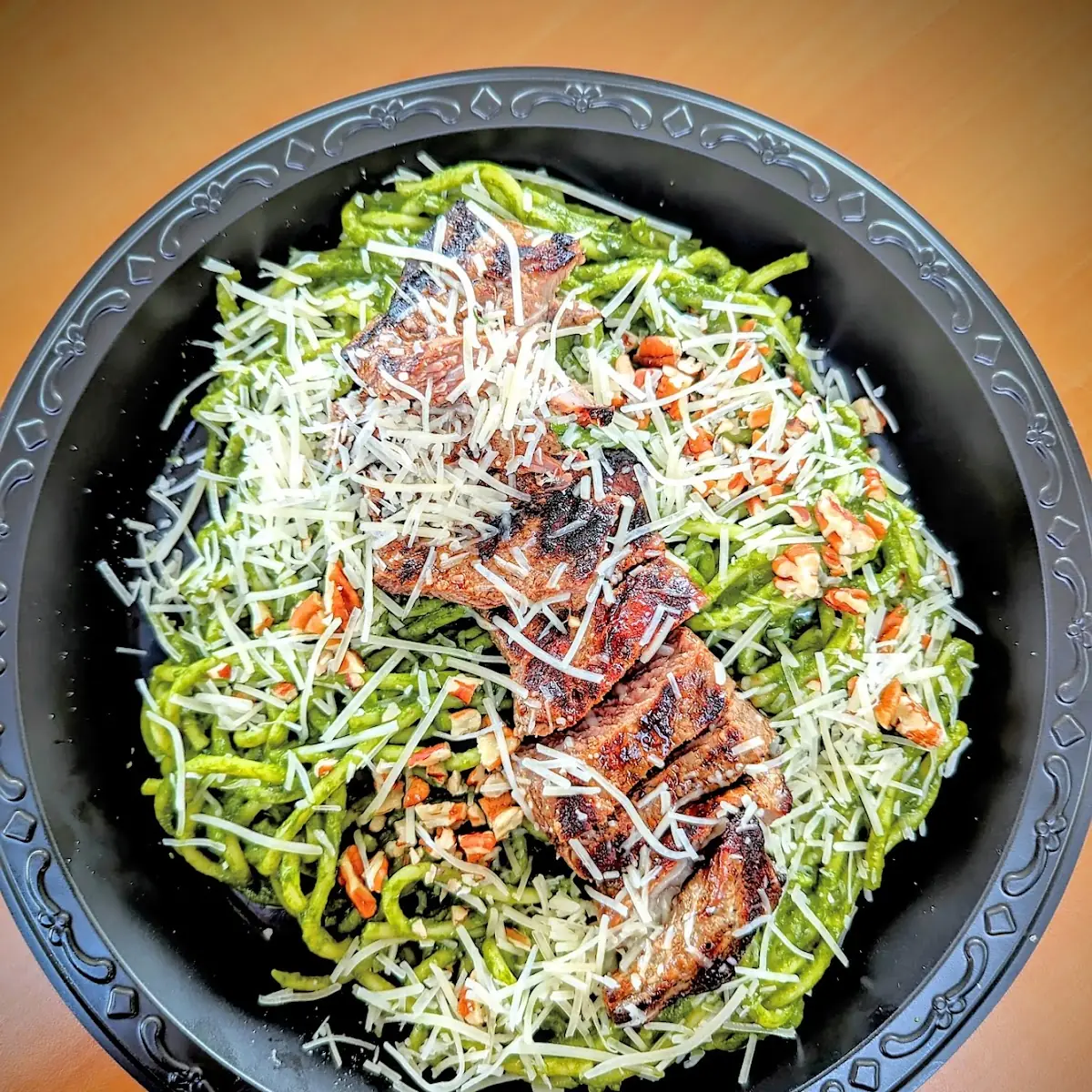 Tallarin Verde with Fillet Mignon