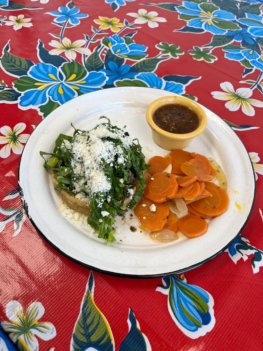 Sope de Carne Asada
