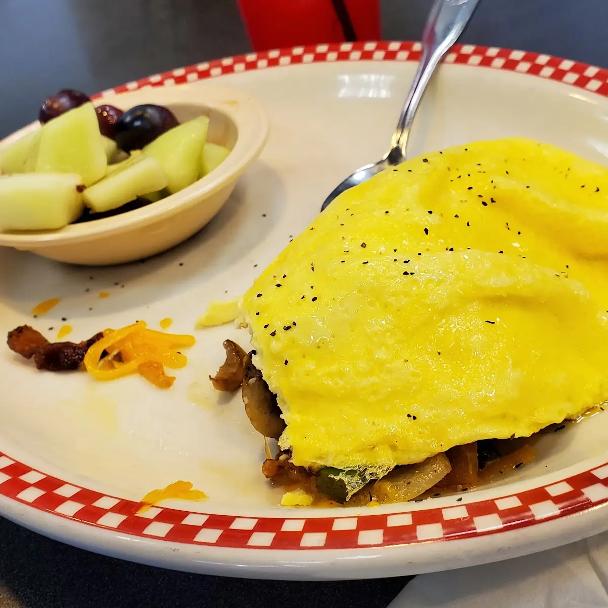 Omelette with Fruit Cup