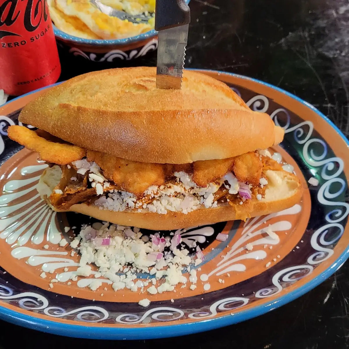Torta De Chilaquiles Rojos