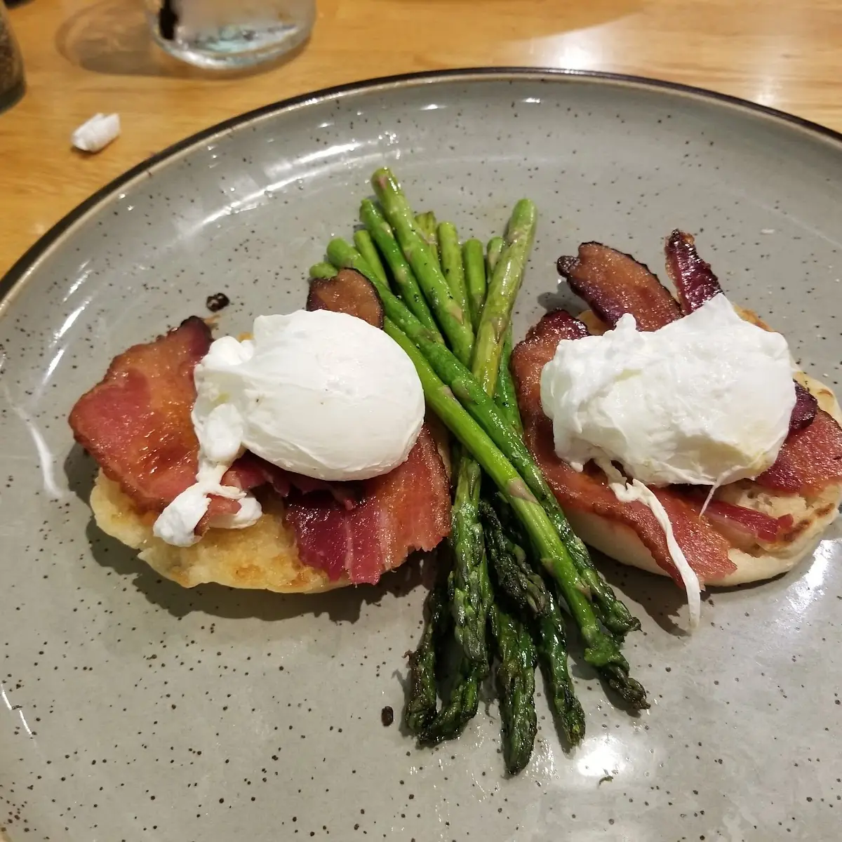 Eggs Benedict