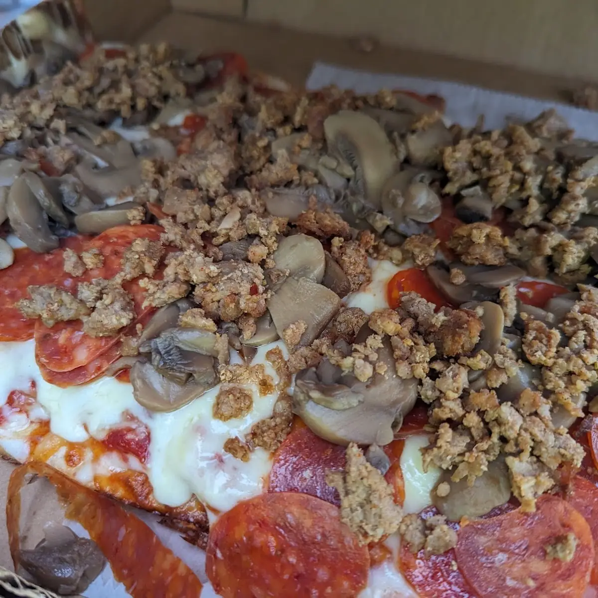 Xtra Cheese Xtra Pepperoni Mushroom Sausage