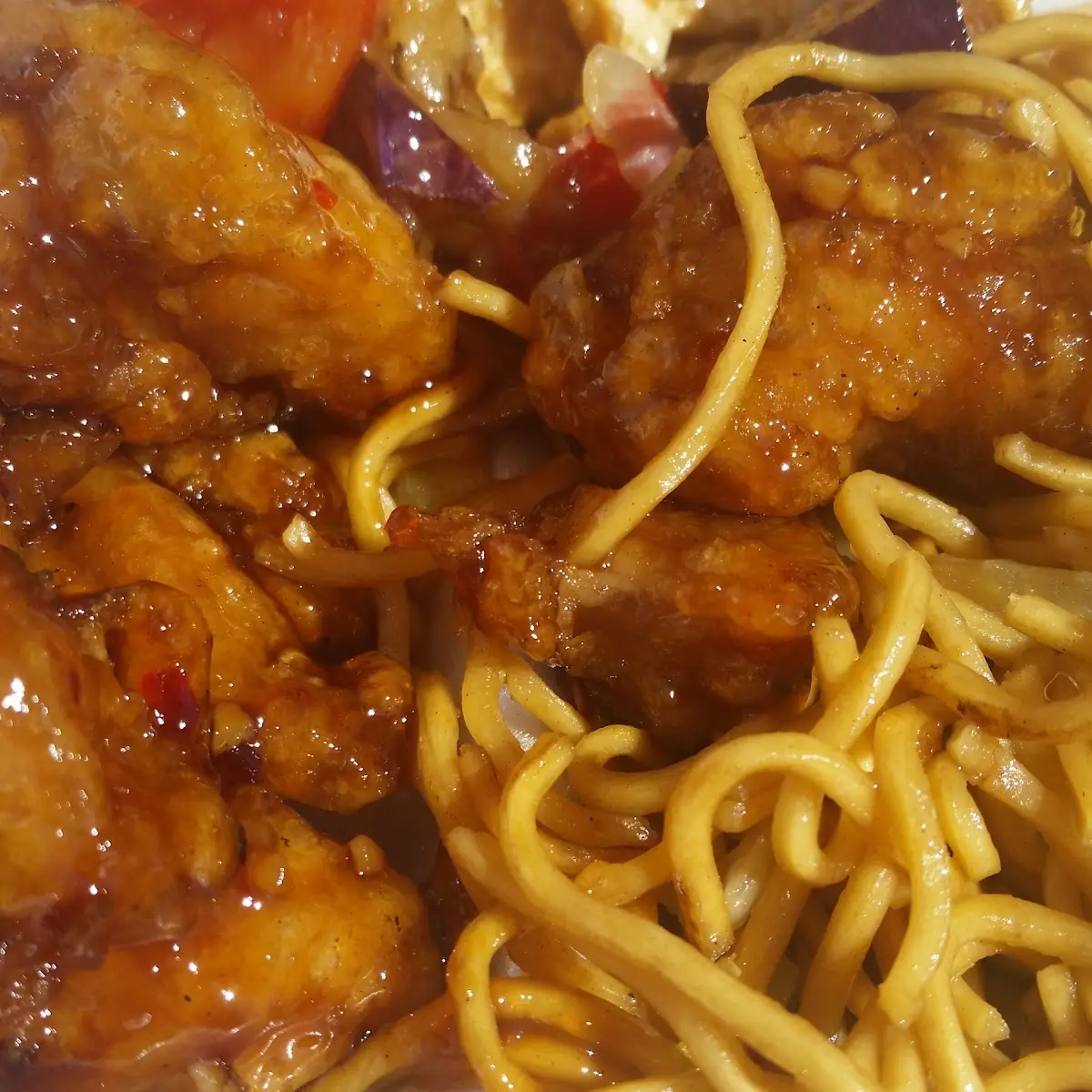 Orange Chicken Chow Mein