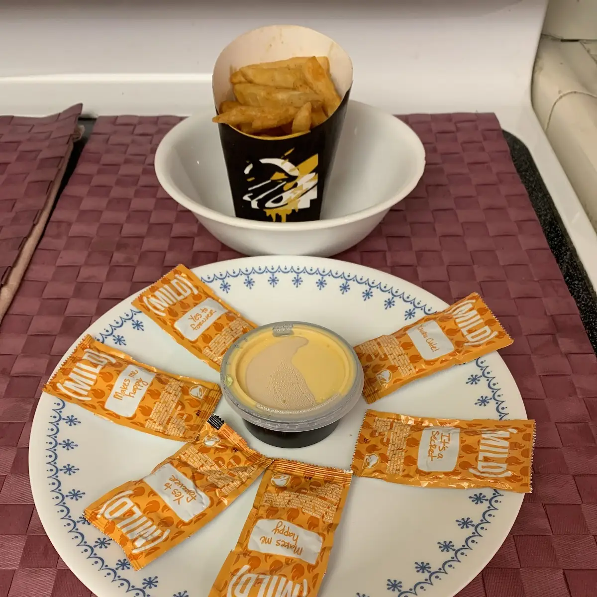 Mikd Taco Sauce with Cheese Dip