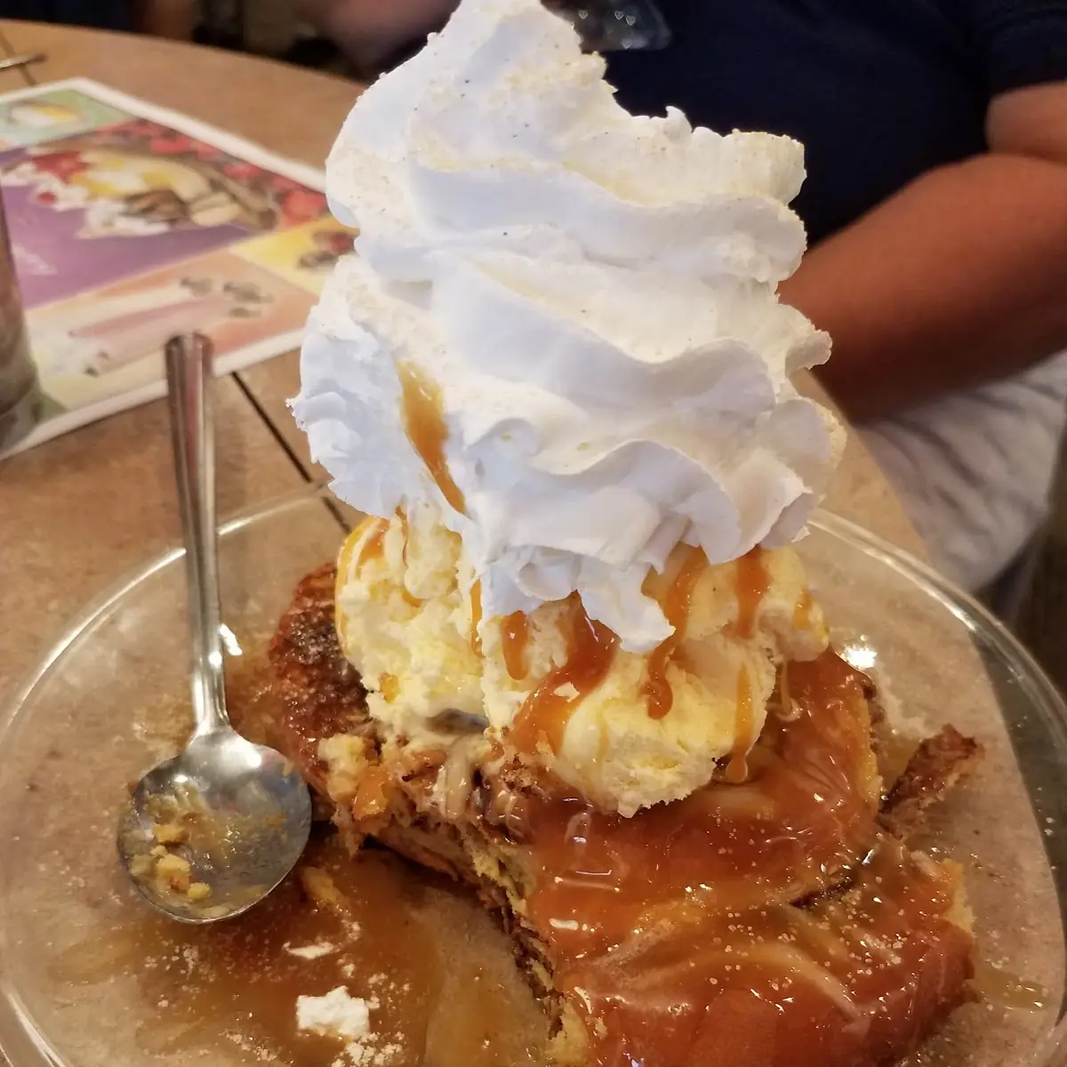 Toasted Cinnamon Roll with Ice Cream and Caramel Sauce