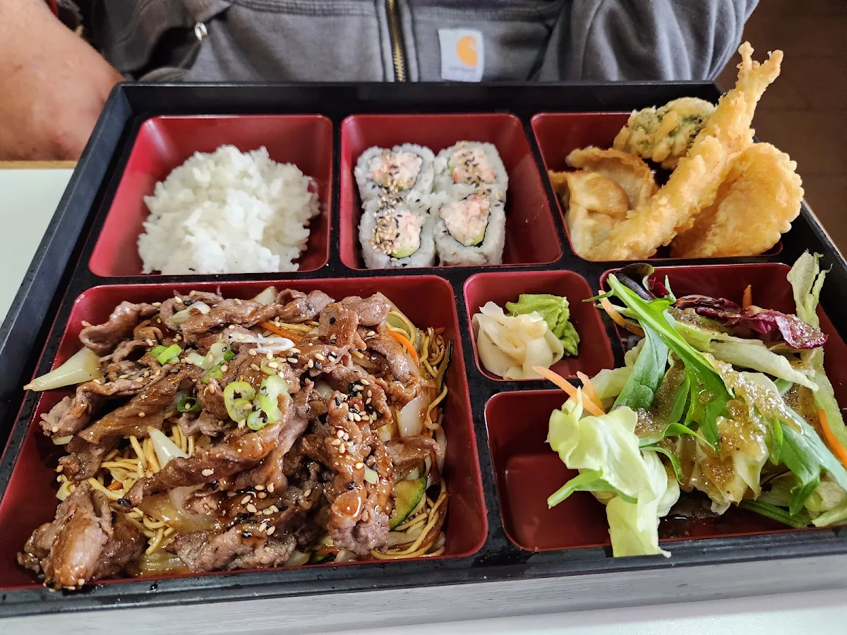 Teriyaki Beef Lunch Bento Box