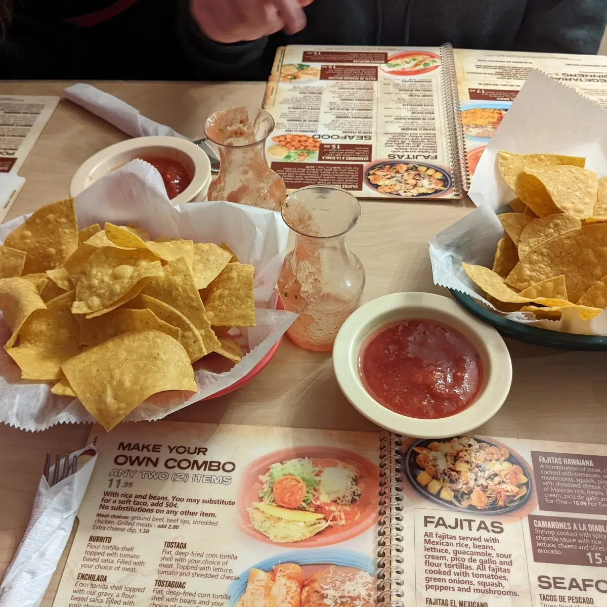 Chips Salsa and Chips