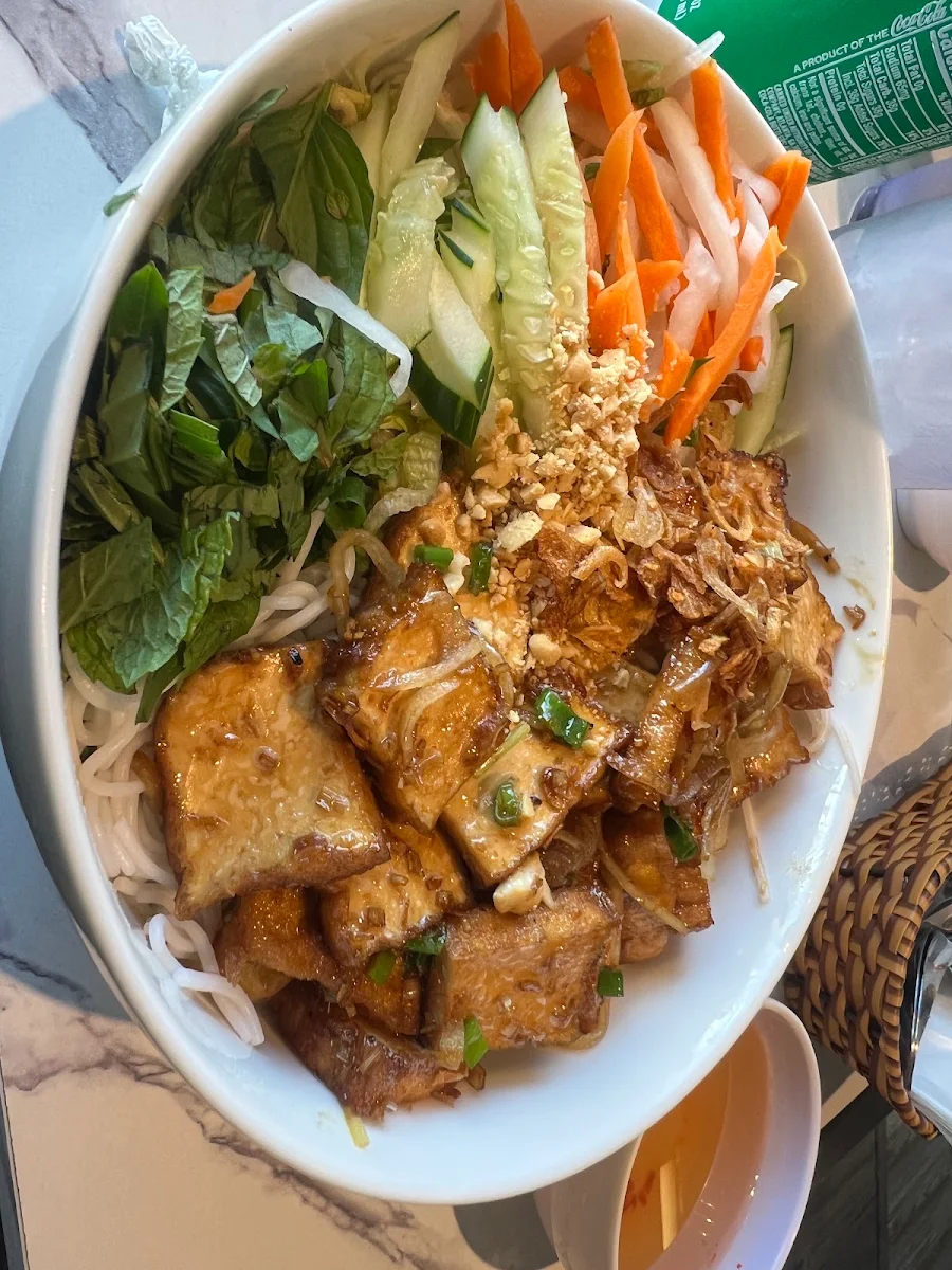Vermicelli Garlic Shrimp (Bún Tôm Xào Tỏi)