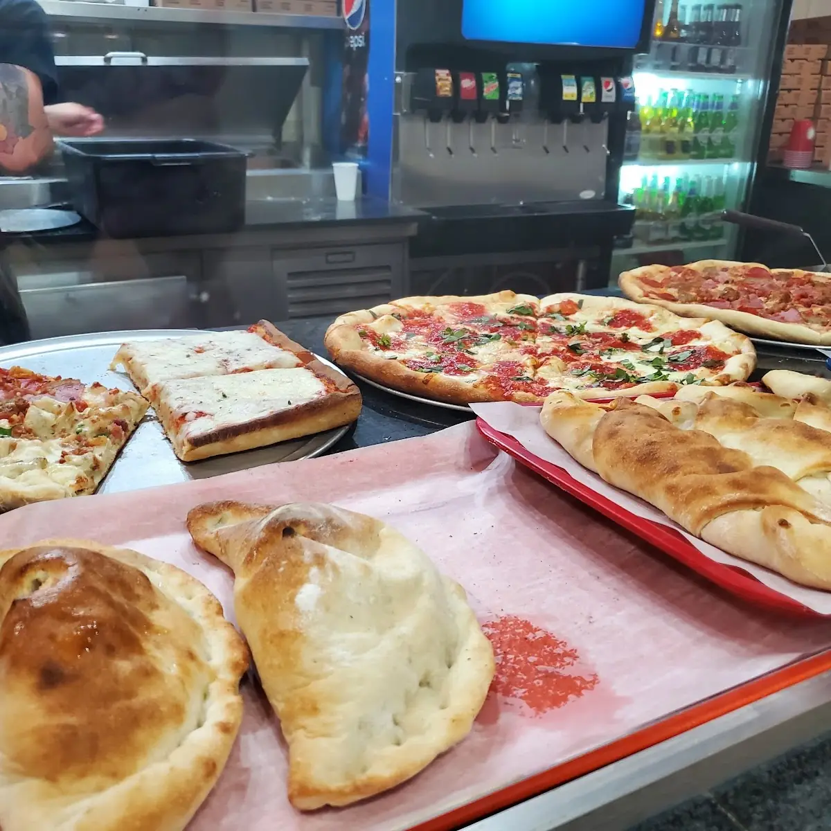 Calzone Stramboni and Pizza Slices