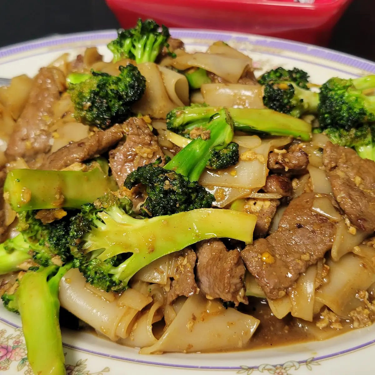 Pad See Eew Beef